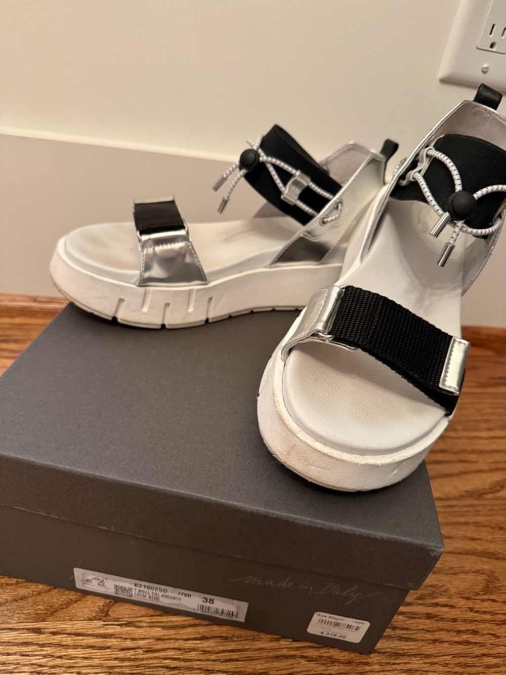 Nero Giardini Silver and Black Platform Sandals